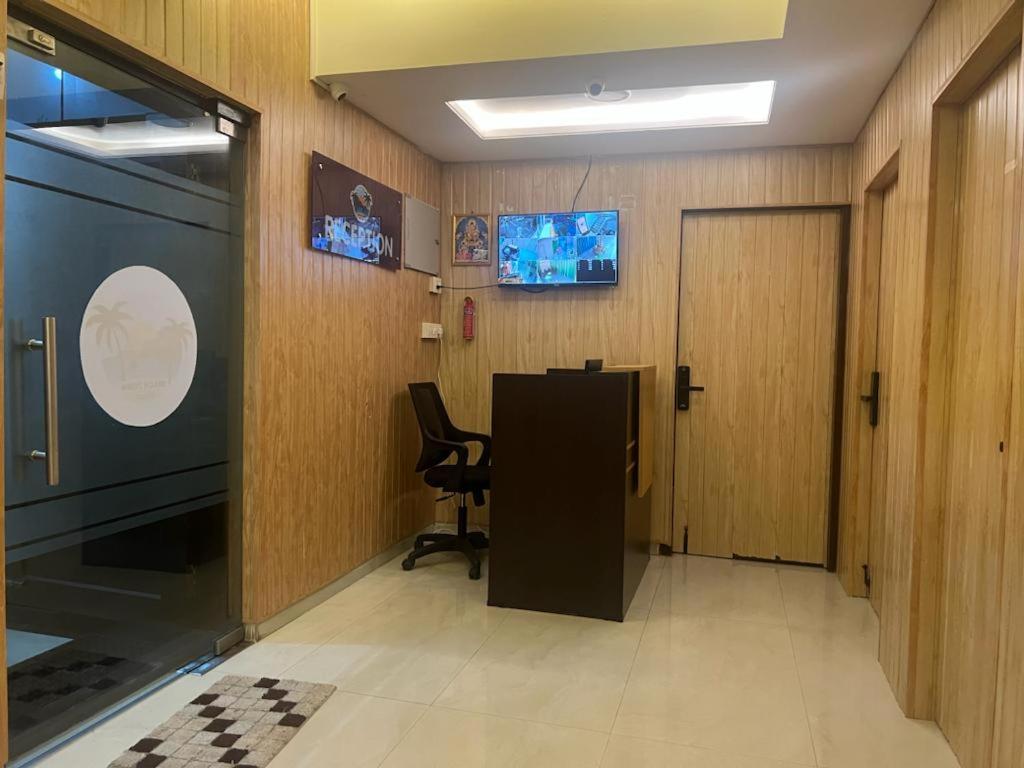 ויסאקפאטנם Beach Town Hotel מראה חיצוני תמונה