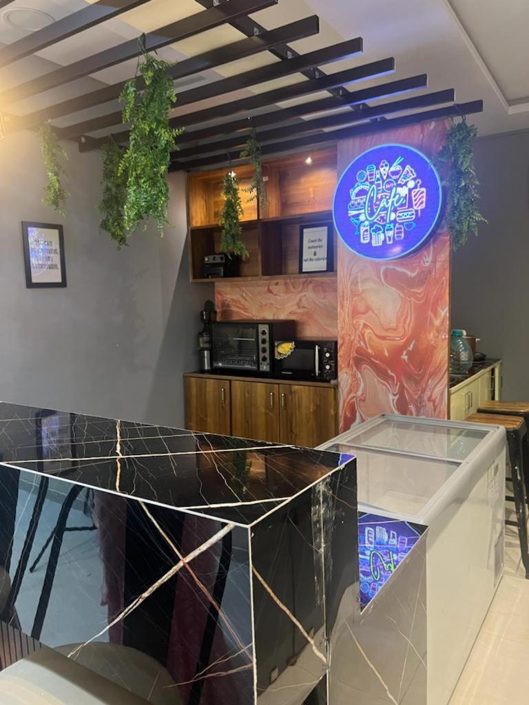 ויסאקפאטנם Beach Town Hotel מראה חיצוני תמונה